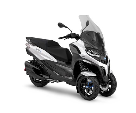 Neumotorrad Piaggio MP3 400 Sport