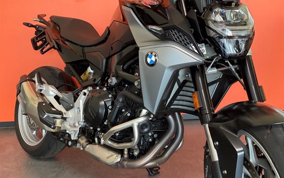 Gebrauchtmotorrad BMW F 900 R - Bild 2