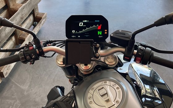 Gebrauchtmotorrad BMW F 900 R - Bild 4