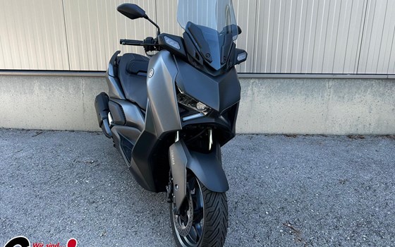 Gebrauchtmotorrad Yamaha XMAX 300 - Bild 2 Gebrauchtmotorrad Yamaha XMAX 300 - Bild 2