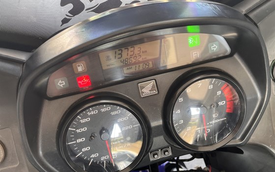 Gebrauchtmotorrad Honda XL 1000 V Varadero - Bild 2 Gebrauchtmotorrad Honda XL 1000 V Varadero - Bild 2