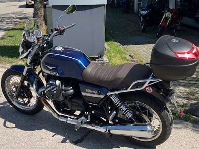 Moto Guzzi V7