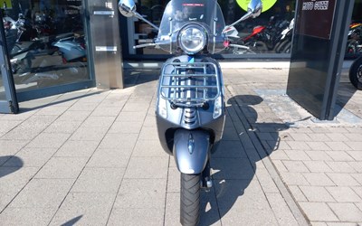 Vespa Primavera 125 Touring