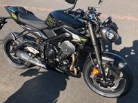 Gebrauchtmotorrad Triumph Street Triple RS