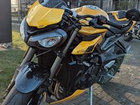Gebrauchtmotorrad Triumph Street Triple RS