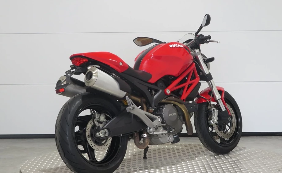 Angebot Ducati Monster 696+ Bild 10: Angebot Ducati Monster 696+