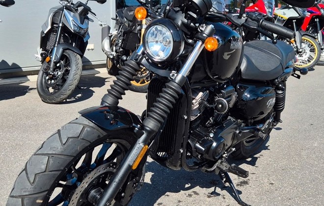 Hyosung GV 125