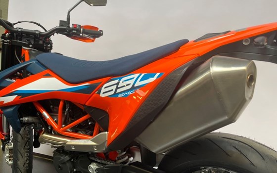 Neufahrzeug KTM 690 SMC R - Bild 12