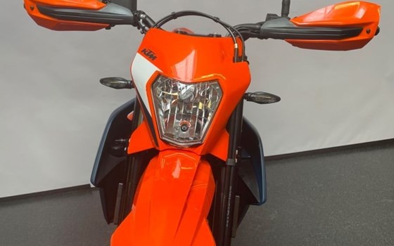 Neufahrzeug KTM 690 SMC R - Bild 6