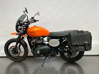 Gebrauchtmotorrad Triumph Street Scrambler 900 Viele Extras!!