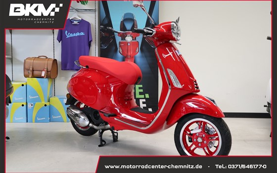 Neufahrzeug Vespa Primavera 125 RED - Bild 1