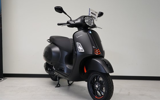 Gebrauchtmotorrad Vespa GTS 310 Super - Bild 4