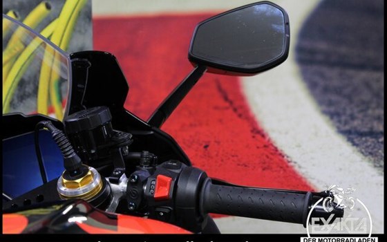 Neufahrzeug Aprilia RSV4 1100 Factory - Bild 16