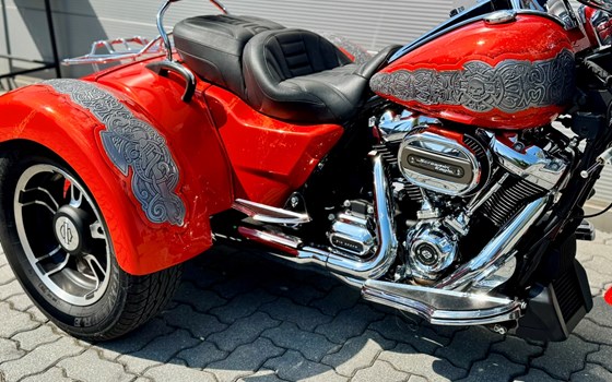 Gebrauchtmotorrad Harley-Davidson Freewheeler - Bild 3 Gebrauchtmotorrad Harley-Davidson Freewheeler - Bild 3