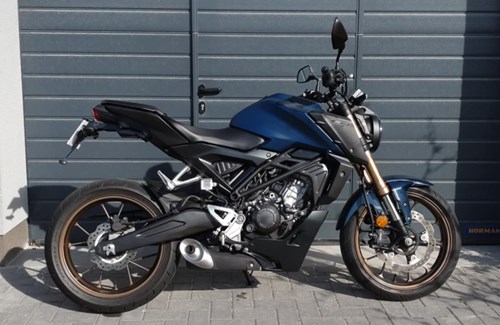 Gebrauchtmotorrad Honda CB125R