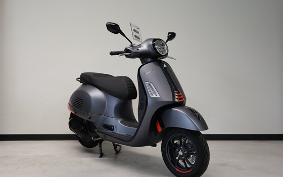 Neufahrzeug Vespa GTS 125 Super Sport - Bild 2