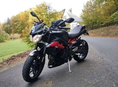 Gebrauchtmotorrad Triumph Street Triple 675 R - Bild 5