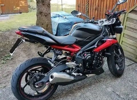 Gebrauchtmotorrad Triumph Street Triple 675 R - Bild 7
