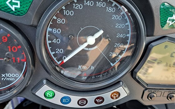 Gebrauchtmotorrad Yamaha FJR1300A - Bild 3 Gebrauchtmotorrad Yamaha FJR1300A - Bild 3
