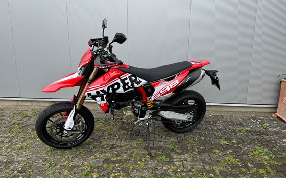 Gebrauchtmotorrad Ducati Hypermotard 698 Mono - Bild 9