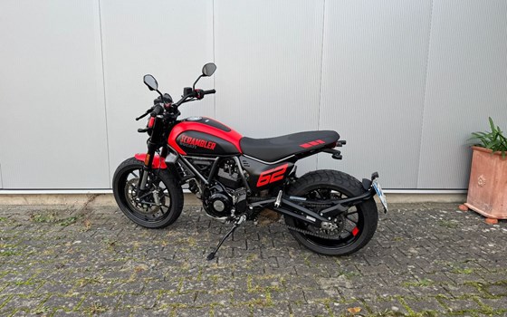 Gebrauchtmotorrad Ducati Scrambler Full Throttle - Bild 10