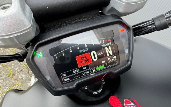 Gebrauchtmotorrad Ducati XDiavel Dark - Bild 12