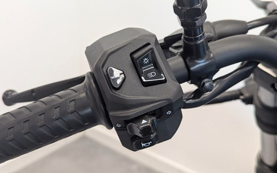 Neufahrzeug Moto Guzzi V7 Stone - Bild 7