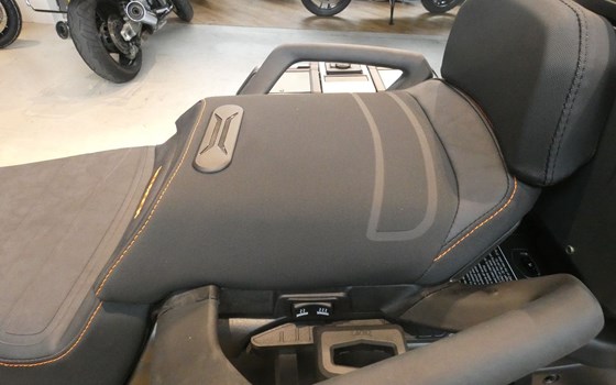 Neufahrzeug Can-Am Spyder F3 Limited Special Series - Bild 12