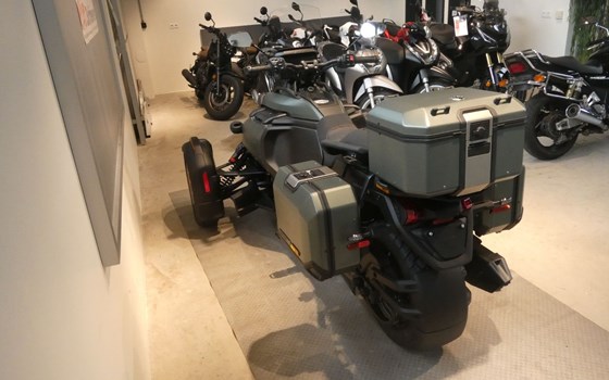 Neufahrzeug Can-Am Spyder F3 Limited Special Series - Bild 4