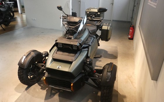 Neufahrzeug Can-Am Spyder F3 Limited Special Series - Bild 6