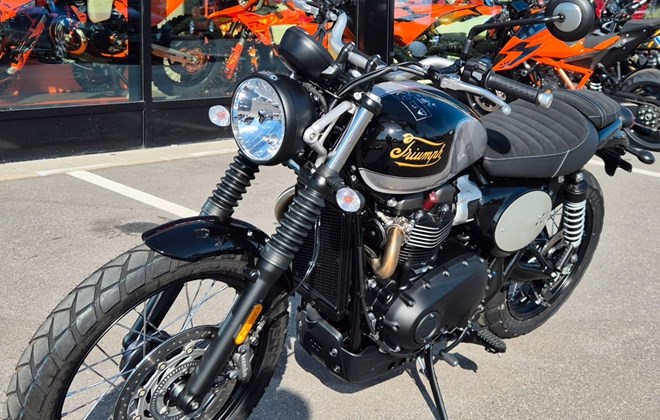 Triumph Scrambler 900