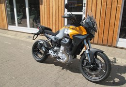 Neumotorrad Moto Guzzi Stelvio