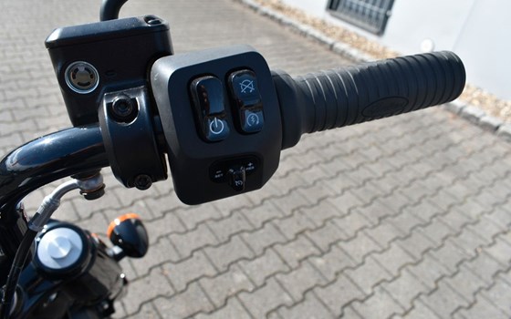 Neufahrzeug Indian Chief Bobber Dark Horse - Bild 16