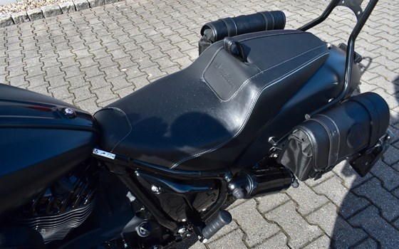 Neufahrzeug Indian Chief Bobber Dark Horse - Bild 9