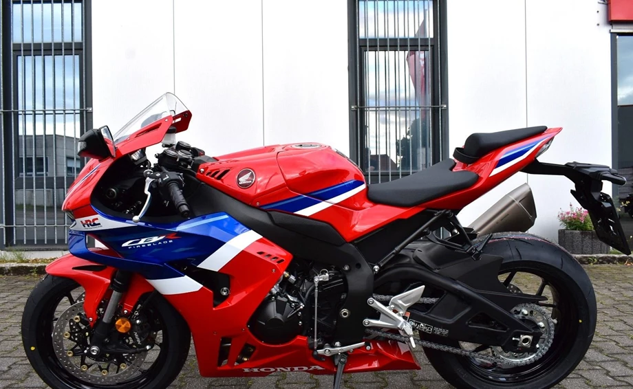 Angebot Honda CBR1000RR-R Fireblade Bild 1: Angebot Honda CBR1000RR-R Fireblade