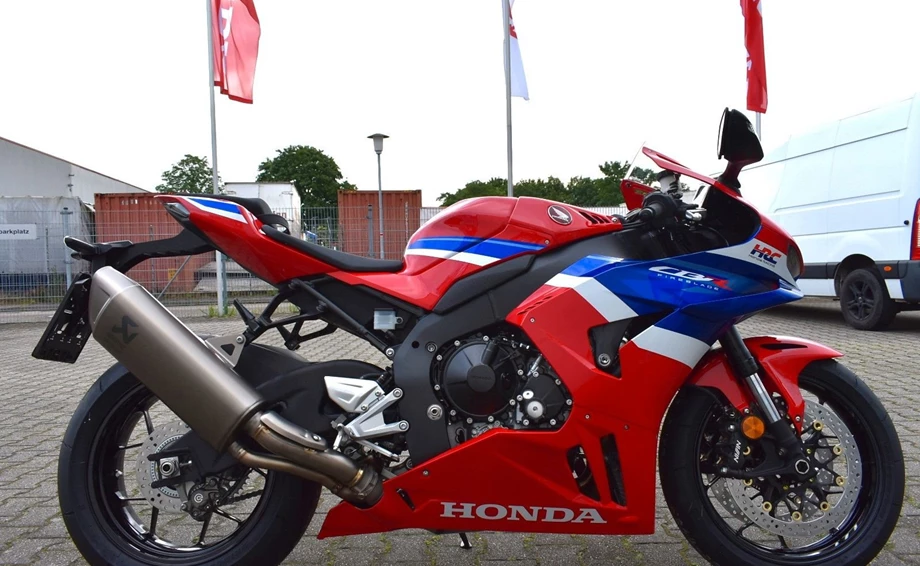 Angebot Honda CBR1000RR-R Fireblade Bild 3: Angebot Honda CBR1000RR-R Fireblade
