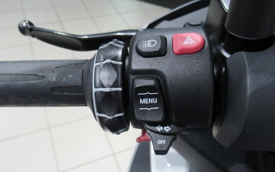 Gebrauchtmotorrad BMW C 400 GT - Bild 8