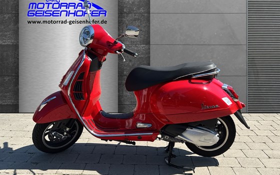 Gebrauchtmotorrad Vespa GTS 300 Super - Bild 2