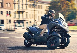 Neumotorrad Yamaha Tricity 300