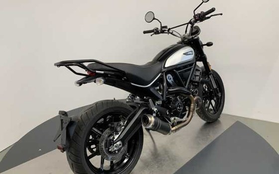 Gebrauchtmotorrad Ducati Scrambler Icon Dark - Bild 3