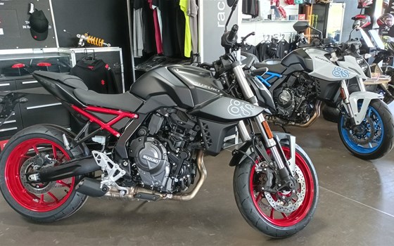 Gebrauchtmotorrad Suzuki GSX-8S - Bild 1