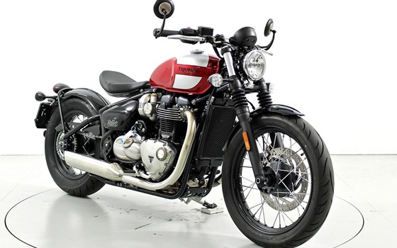Motorrad Occasion Triumph Bonneville Bobber - Bild 2