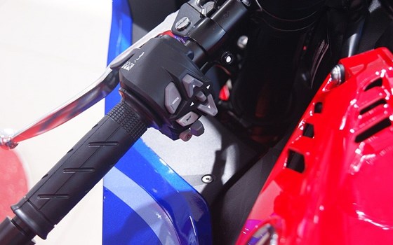 Neufahrzeug Honda CBR1000RR-R Fireblade - Bild 9