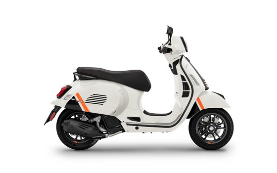 Neufahrzeug Vespa GTS 125 Super Sport - Bild 2 Neufahrzeug Vespa GTS 125 Super Sport - Bild 2