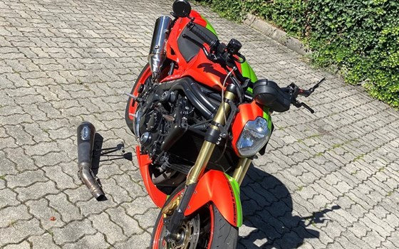 Gebrauchtmotorrad Triumph Speed Triple 1050 - Bild 7 Gebrauchtmotorrad Triumph Speed Triple 1050 - Bild 7
