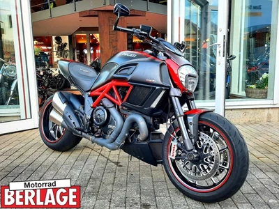 Ducati Diavel Carbon 27