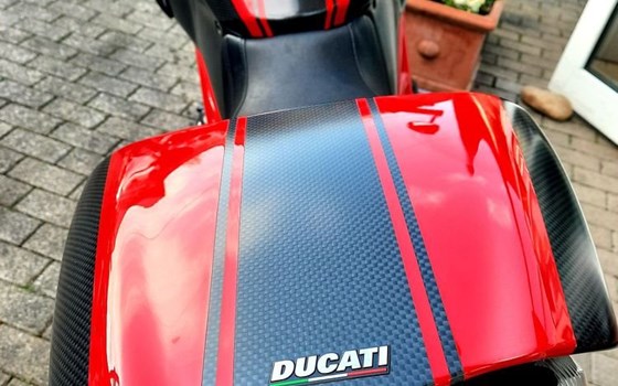 Gebrauchtmotorrad Ducati Diavel Carbon - Bild 11