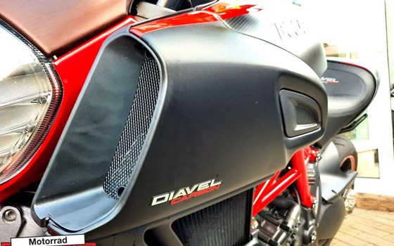 Gebrauchtmotorrad Ducati Diavel Carbon - Bild 12