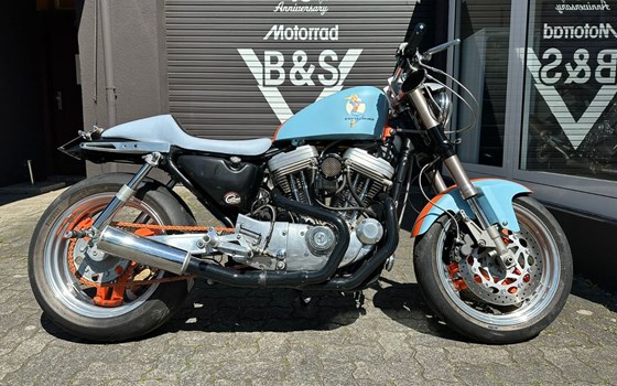 Gebrauchtmotorrad Harley-Davidson Sportster XL 1200C Custom - Bild 1