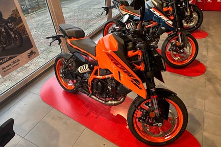 KTM 390 Duke